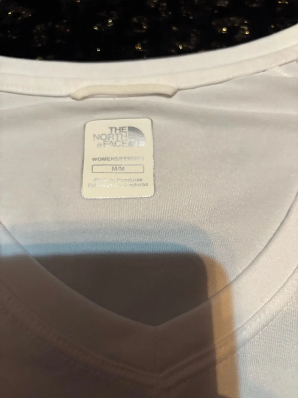 The North Face Women's Vaporwick V-Neck Short Sleeve Tee Activewear Summer Golf - Picture 2 of 6